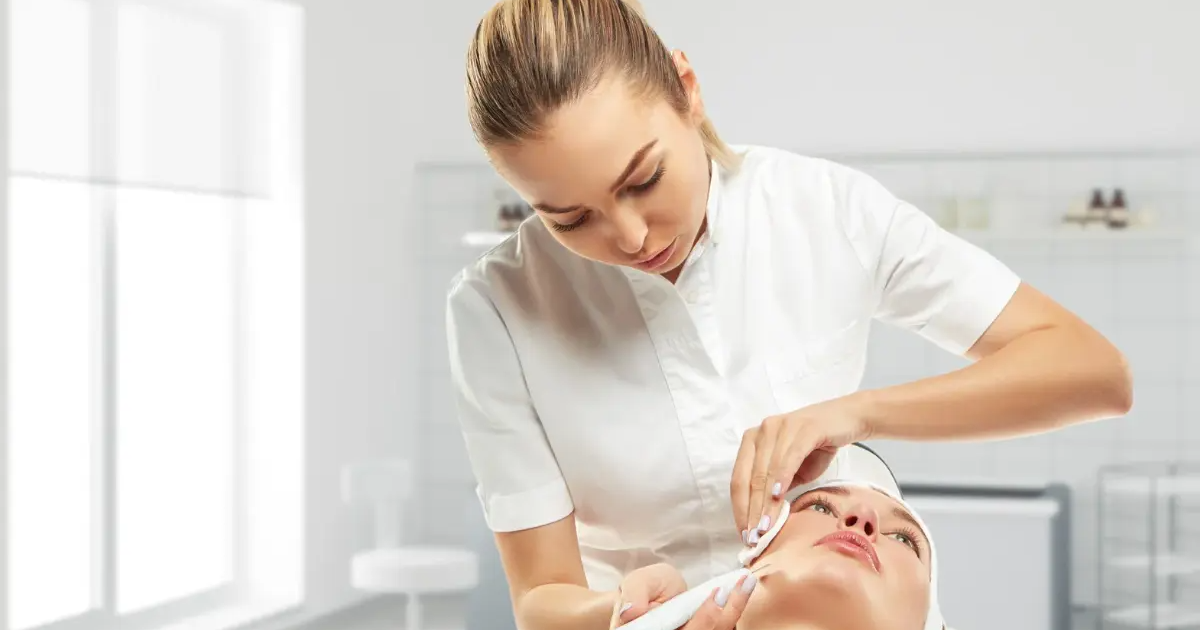 Nowoczesne zabiegi medycyny estetycznej: Trendy, metody i korzyści